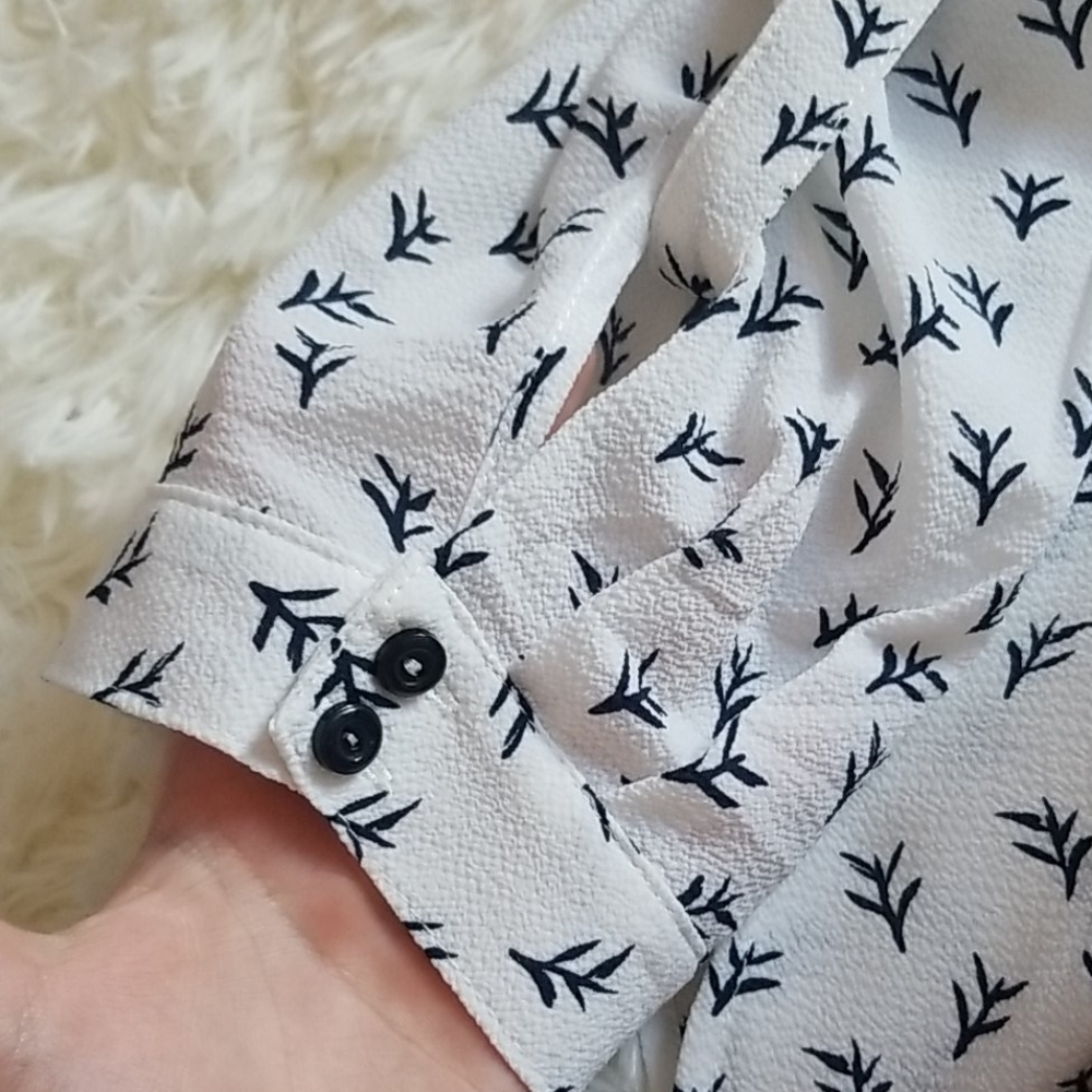 Blouse - Picture 3 of 4